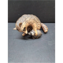 STATUETTE RATONS LAVEURS...