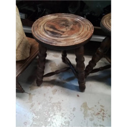 TABOURET TRIPODE ANCIEN 