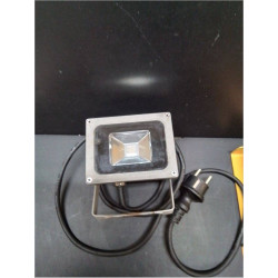 PROJECTEUR LED MULTICOLORE 