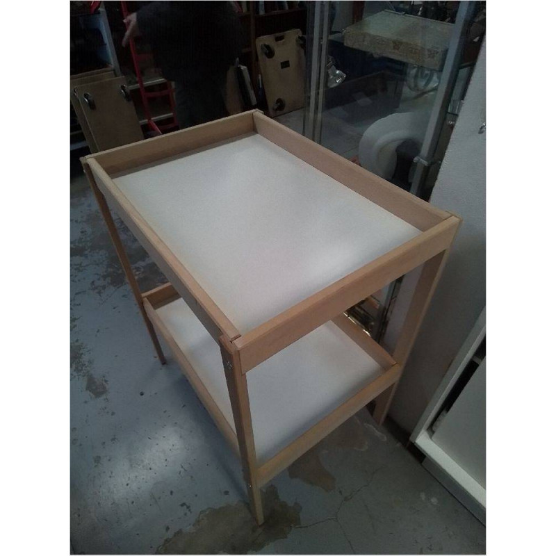 TABLE A LANGER 