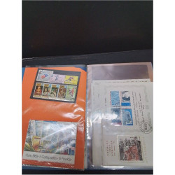 CLASSEUR COLLECTION TIMBRES 