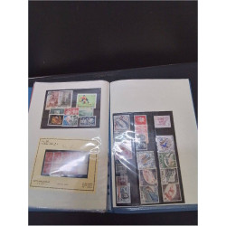 CLASSEUR COLLECTION TIMBRES 