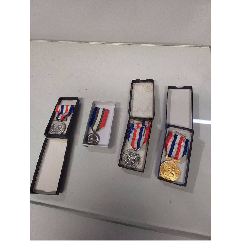 MÉDAILLE DIVERS LA PIECE 