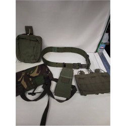 LOT ÉQUIPEMENT MILITAIRE VERT