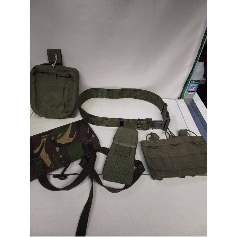 LOT ÉQUIPEMENT MILITAIRE VERT