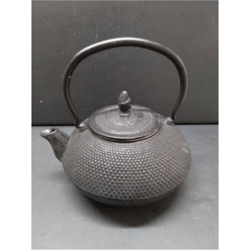 THÉIÈRE EN FONTE MAISON DU MONDE 