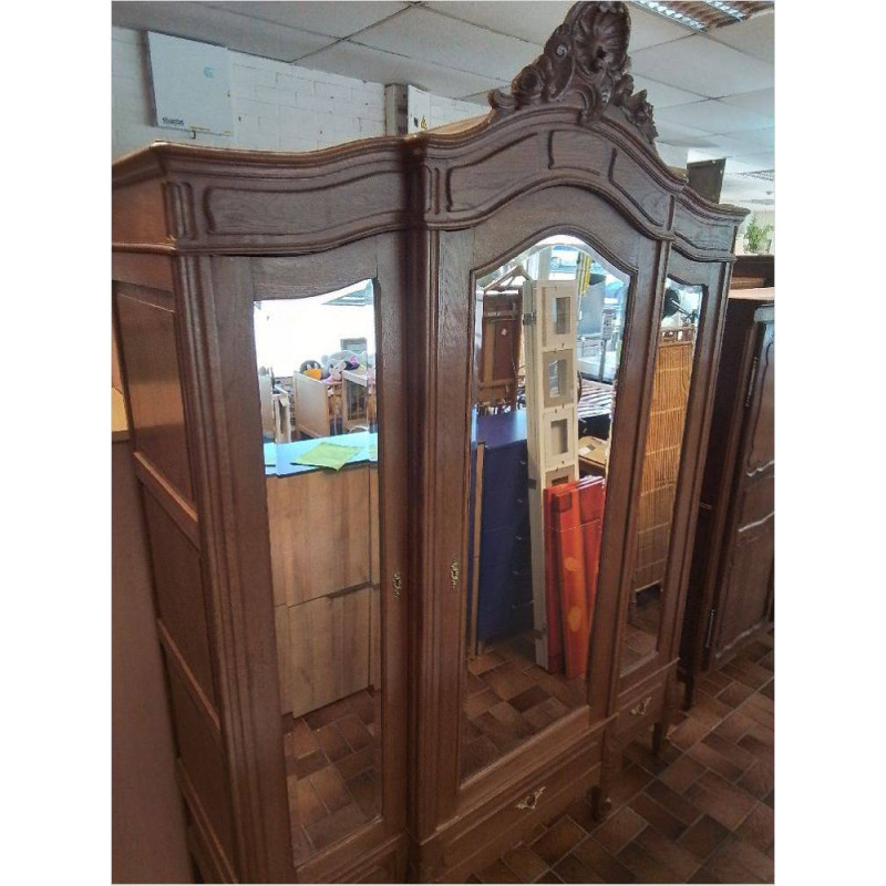 ARMOIRE STYLE LOUIS XV 3 PORTES 3 TIROIRS 