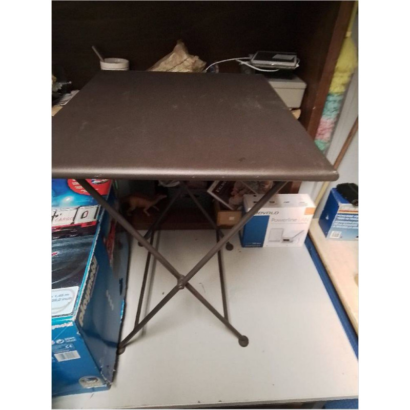 TABLE D’APPOINT FER FORGÉ 