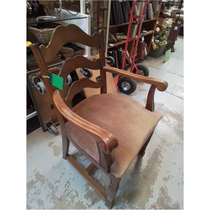 FAUTEUIL A RESSORTS ANCIEN 