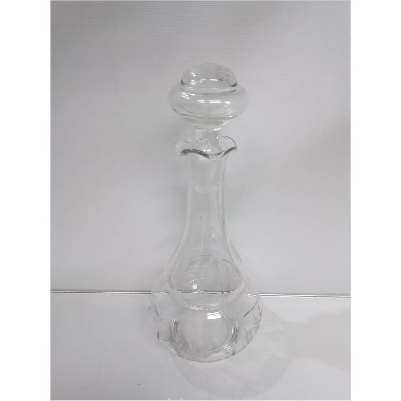 CARAFE CISELÉE 