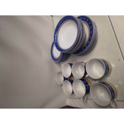 LOT VAISSELLE MODERNE 