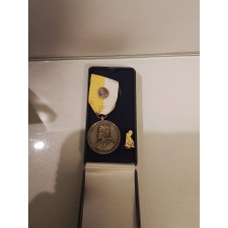 MÉDAILLE 