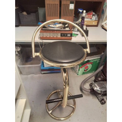 TABOURET DE BAR PIVOTANT...