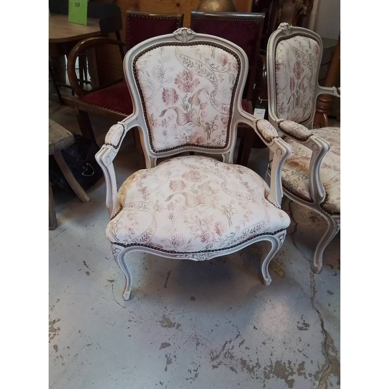 FAUTEUIL CABRIOLET PATINÉ BLANC 