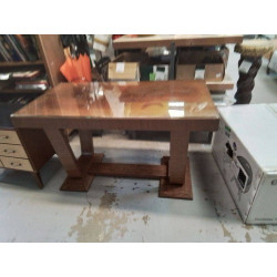 TABLE BASSE ART DECO DESSUS...