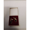 PAIRE DE BOUCLES D’OREILLE GUY LAROCHE