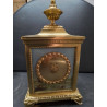 PENDULE DORÉ + CLE EN L\'ÉTAT 