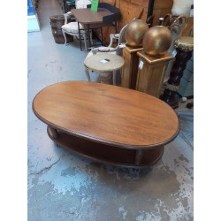 TABLE OVALE BOIS MASSIF 
