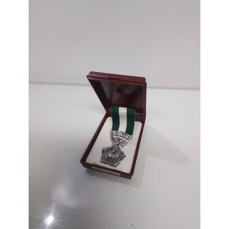 MÉDAILLE FRANÇAISE 