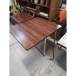 TABLE BASSE FORMICA A VOLETS