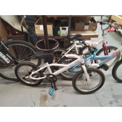 VELO ENFANT B’TWIN BLANC 