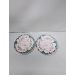 LOT DE 2 ASSIETTES...