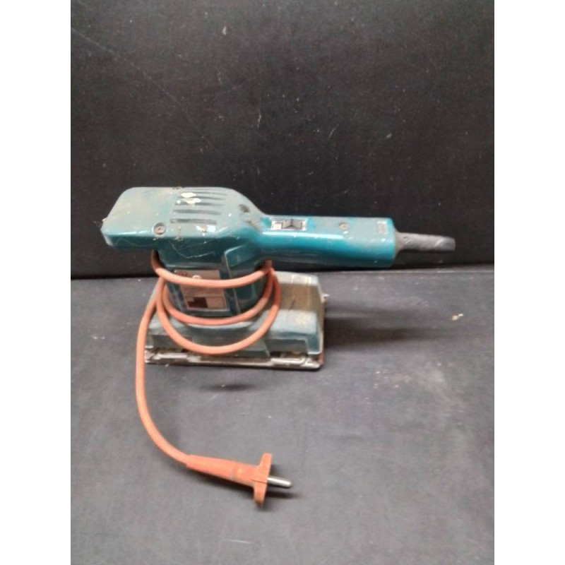 PONCEUSE VIBRANTE BLACK ET DECKER 