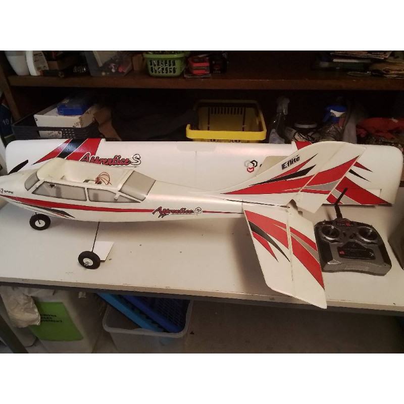 AVION MODELISME SAFE APPRENTICE S + TÉLÉCOMMANDE 