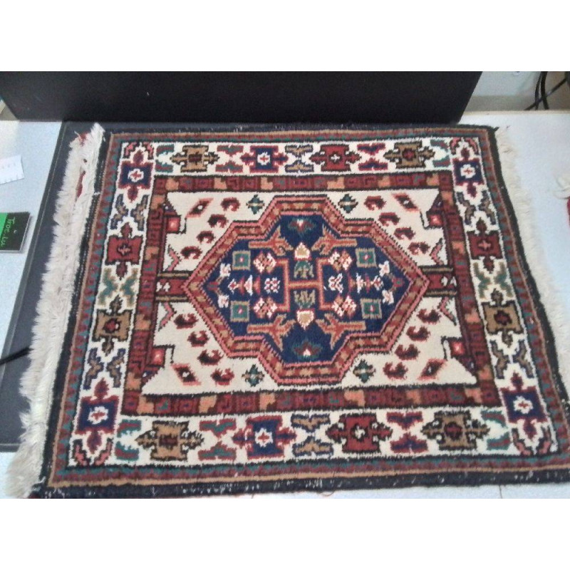TAPIS PETIT MODÈLE 62X52