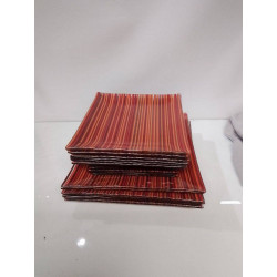 LOT D’ASSIETTES VERRE ROUGE