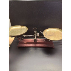BALANCE ANCIENNE + PLATEAUX 