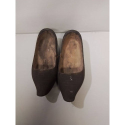 PAIRE DE SABOTS 