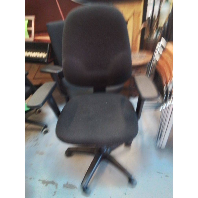 FAUTEUIL DE BUREAU NOIR