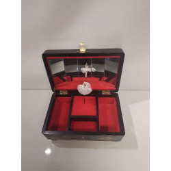 BOITE A BIJOUX LAQUÉE STYLE CHINOIS