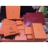 LOT’DE BOITES ET SACS HERMES ET CARTIER 