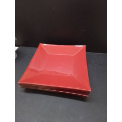 LOT D\'ASSIETTES ROUGE 