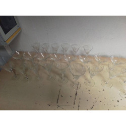 LOT DE VERRES CRISTAL CISELÉS