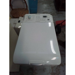 MACHINE A LAVER ELECTROLUX 