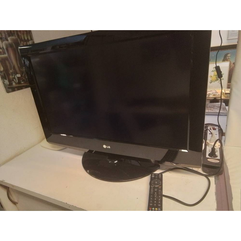 TÉLÉVISEUR LG 32’’ + TÉLÉCOMMANDE 