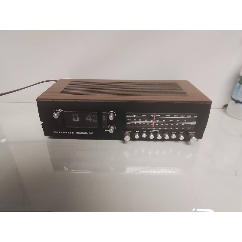 RADIO REVEIL VINTAGE TELEFUNKEN DIGITALE 101
