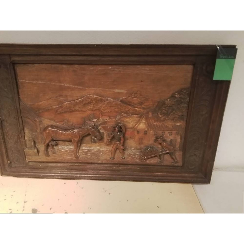 CADRE BOIS SCULPTÉ  AGRICULTEURS 