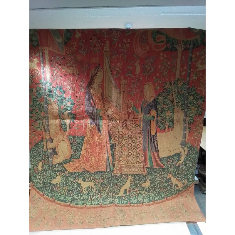 TAPISSERIE FEMME A LA’LICORNE 