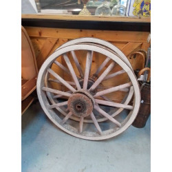 GROSSE ROUE ANCIENNE 