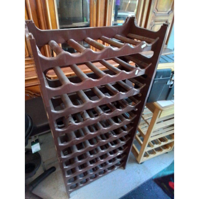 ÉTAGÈRE A BOUTEILLES 