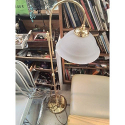 LAMPADAIRE MÉTAL DORE ET VERRE