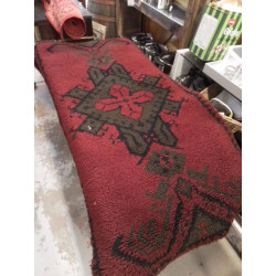 TAPIS EN LAINE TON ROUGE...