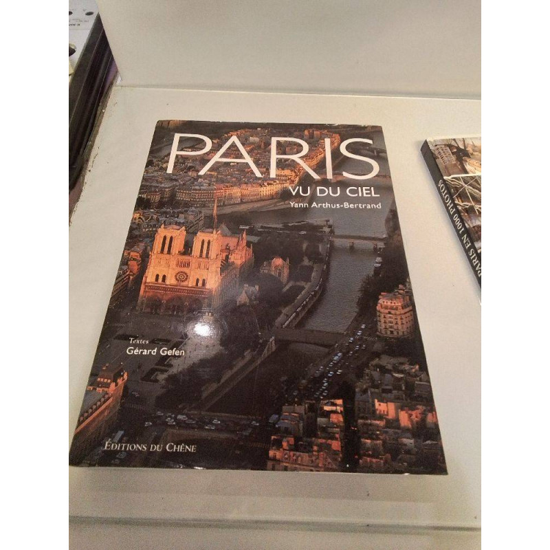 LIVRE PARIS VU DU CIEL