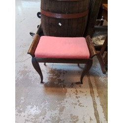 BANC ASSISE ROUGE