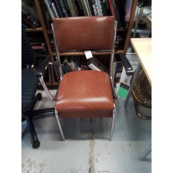 CHAISE PERCÉE 