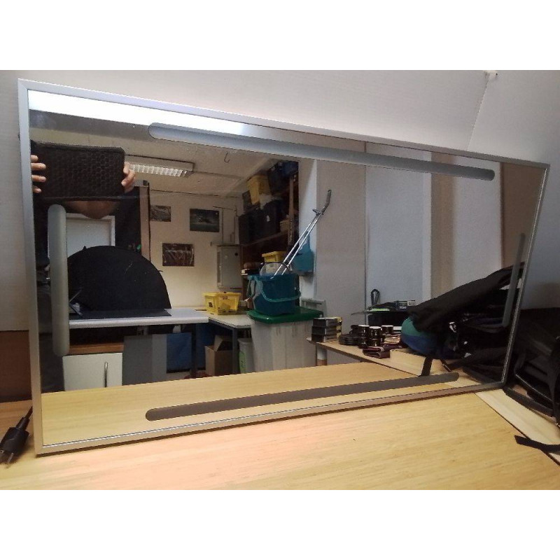 MIROIR LUMINEUX CADRE ALU
